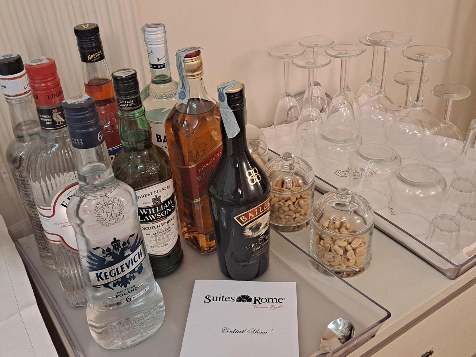 Suites Рим Екстериор снимка